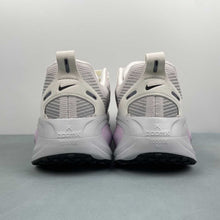 Cargar imagen en el visor de la galería, Nike Zoom Vomero 18 Sail White Pink Purple Extravagante Pink Metallic Silver IM2503-133
