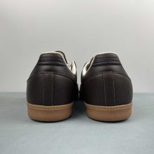 Cargar imagen en el visor de la galería, Adidas Samba OG Dark Brown Off White Gum JR0891
