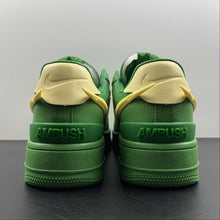 Cargar imagen en el visor de la galería, Ambush x Air Force 1 Low SP Pine Green Pale Yellow DV3464-300
