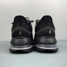 Cargar imagen en el visor de la galería, Pegasus Premium Black Black Metallic Silver Light Blue HQ2592-005
