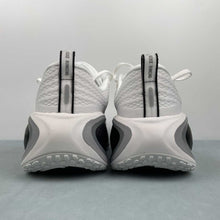 Cargar imagen en el visor de la galería, Nike Zoom Vomero PLUS White Metallic Silver Cool Grey II7181-102
