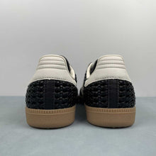 Cargar imagen en el visor de la galería, Adidas Samba OG Basketweave Black HQ9282
