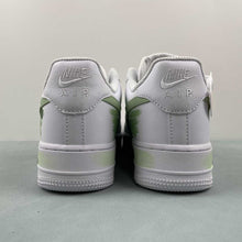 Cargar imagen en el visor de la galería, Air Force 1 07 Low Graffiti Green Broken Hook Black CW2288-111
