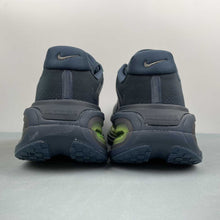 Cargar imagen en el visor de la galería, Nike Vomero Premium Dk Blue HQ2050-611
