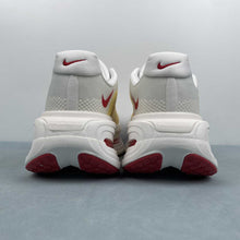 Cargar imagen en el visor de la galería, Nike Vomero Premium White Red HQ2050-980
