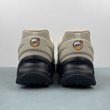 Cargar imagen en el visor de la galería, Air Max Dn8 Fossil Black HF5509-101
