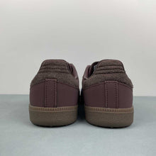 Cargar imagen en el visor de la galería, Adidas Samba OG Shadow Brown Sky Rush Dark Brown JI2733
