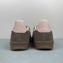 Cargar imagen en el visor de la galería, Adidas Gazelle Indoor Earth Strata Wonder Quartz JR2431
