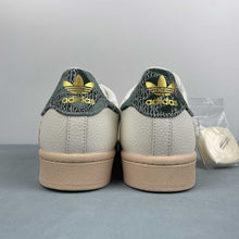 Cargar imagen en el visor de la galería, Adidas Superstar x Bape HS3087
