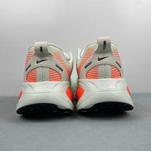 Cargar imagen en el visor de la galería, Nike Zoom Vomero 18 Green Orange HM6803-300
