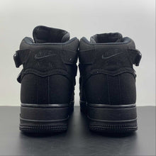 Cargar imagen en el visor de la galería, Air Force 1 07 High x Billie Eilish Black DM7926-400

