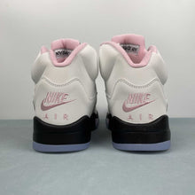 Cargar imagen en el visor de la galería, Air Jordan 5 Retro Medium Soft Pink HQ7978-102
