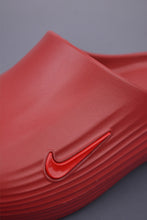 Cargar imagen en el visor de la galería, Nike ReactX Rejuven8 Slide Dark Red HV4479-600
