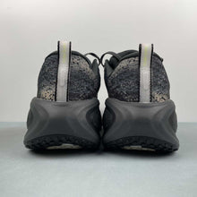 Cargar imagen en el visor de la galería, Nike Zoom Vomero PLUS Anthracite Oatmeal Volt Zwart IM6776-060
