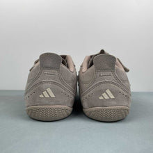 Cargar imagen en el visor de la galería, Adidas Urban Reverie Steam Grey Fantastic White JS2445
