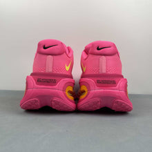 Cargar imagen en el visor de la galería, Nike Vomero Premium Peach Pink HQ2050-416
