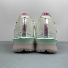 Cargar imagen en el visor de la galería, Air ZoomX VaporFly Next 4 White Hyper Pink Mint Foam Black HF6414-101
