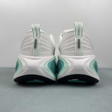 Cargar imagen en el visor de la galería, Nike Zoom Vomero PLUS White Bleached Turq-Minf Foam HV8154-100
