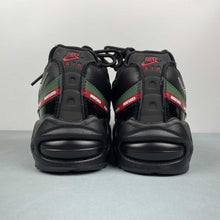 Cargar imagen en el visor de la galería, Air Max 95 x Undefeated Black IB4453-001
