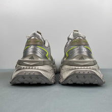 Cargar imagen en el visor de la galería, Adidas XLG STORM EDGE Core White Grey One Wonder Beige JQ1667

