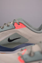 Cargar imagen en el visor de la galería, Nike Reactx Pegasus Trail 5 AGC Beige Dark Green Black Pink HV8121-30
