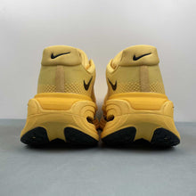 Cargar imagen en el visor de la galería, Nike Vomero Premium Yellow Black HQ2050-012
