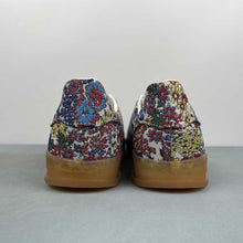 Cargar imagen en el visor de la galería, Liberty London x Adidas Gazelle Indoor Floral Embroidery JP5309
