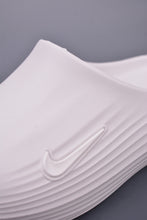 Cargar imagen en el visor de la galería, Nike ReactX Rejuven8 Slide Summit White HV4479-100
