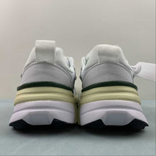 Cargar imagen en el visor de la galería, Nike V2k Run White Photon Dust Fir Platinum Tint FD0736-101
