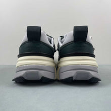 Cargar imagen en el visor de la galería, Nike V2k Run Vintage Green Mineral Spruce HJ4497-300
