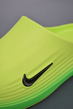 Cargar imagen en el visor de la galería, Nike ReactX Rejuven8 Slide Fluorescent Yellow HV4479-304
