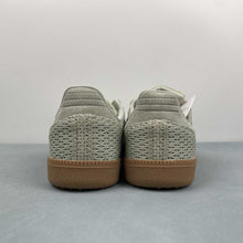 Cargar imagen en el visor de la galería, Adidas Samba OG Halo Green Halo Green Gum KK3529
