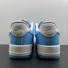 Cargar imagen en el visor de la galería, Air Force 1 Low Nail Art White University Blue DX2937-100

