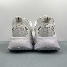 Cargar imagen en el visor de la galería, Nike Zoom Vomero 18 White White Photon Dust HM6803-106

