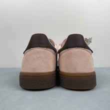 Cargar imagen en el visor de la galería, Adidas Handball Spezial Sandy Pink IH1499
