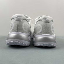 Cargar imagen en el visor de la galería, Nike Journey Run White Pure Platinum Metallic Silver FJ7765-102
