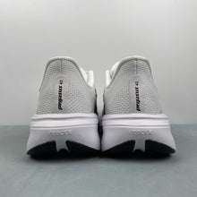 Cargar imagen en el visor de la galería, Air Zoom Pegasus 42 White Black Photon Dust IB1881-101
