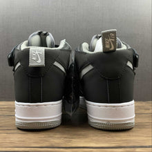 Cargar imagen en el visor de la galería, Air Force 1 07 Mid LV8 Utility Black Medium Grey White BQ6819-008
