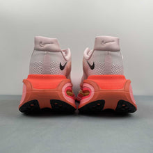 Cargar imagen en el visor de la galería, Nike Vomero Premium Lt Pink Orange FN8453-036

