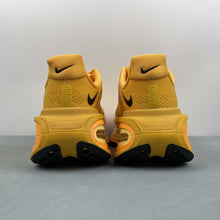 Cargar imagen en el visor de la galería, Nike Vomero Premium Yellow FN8453-017
