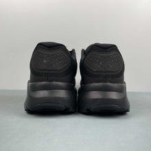 Cargar imagen en el visor de la galería, Air Zoom Structure 26 Black Anthracite HJ1102-001
