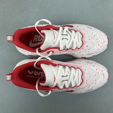 Cargar imagen en el visor de la galería, Nike Zoom Vomero PLUS White Red Dots IM6776-070
