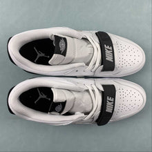 Cargar imagen en el visor de la galería, Air Jordan Legacy 312 Low Tech Gray Fire Red Black Summit White CD7069-110
