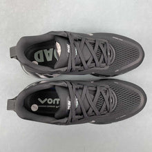 Cargar imagen en el visor de la galería, Nike Zoom Vomero 18 Anthracite Reflect Silver IM6010-060
