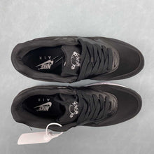 Cargar imagen en el visor de la galería, Air Max 1 Premium Rebel Skulls Black Chrome Off White 875844-001
