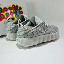 Cargar imagen en el visor de la galería, Nike Mind 002 Grey White HQ4308-003
