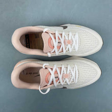 Cargar imagen en el visor de la galería, Nike Journey Run Sail Pink Brown IB4663-121
