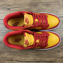 Cargar imagen en el visor de la galería, SB Dunk Low Midas Gold Tough Red White DD1391-701
