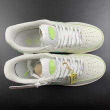 Cargar imagen en el visor de la galería, Air Force 1 07 Low Cream White Light Green Metallic Gold FB1839-555
