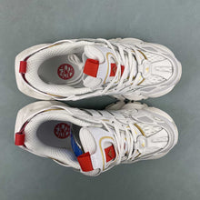 Cargar imagen en el visor de la galería, Adidas XLG Runner Deluxe Off White Wonder White Gold Metallic JQ2973
